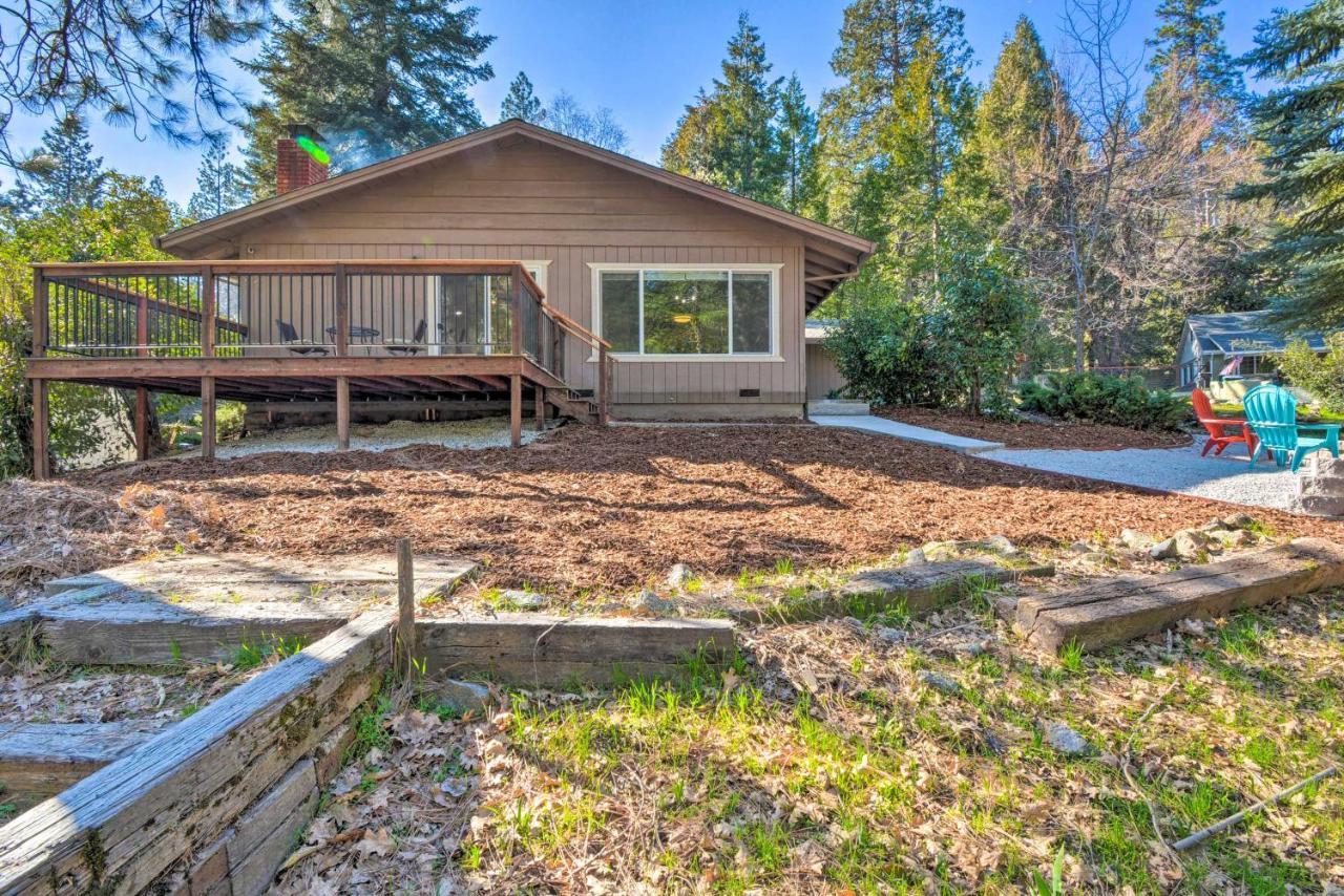 Sherwood Forest Cabin With Deck And Fire Pit! Twain Harte Exteriér fotografie